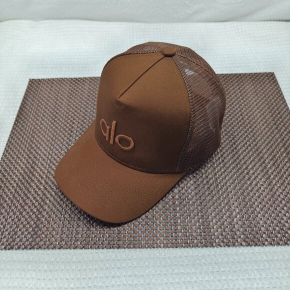 🔥NWT🔥ALO Yoga Lightweight Baseball Cap | Moisture-Wicking & Adjustable Fit - Picture 2 of 5